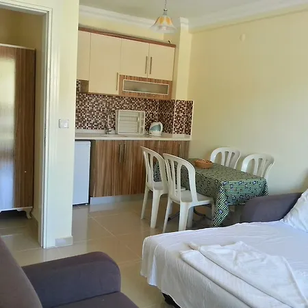 Aparthotel Kleopatra 3*